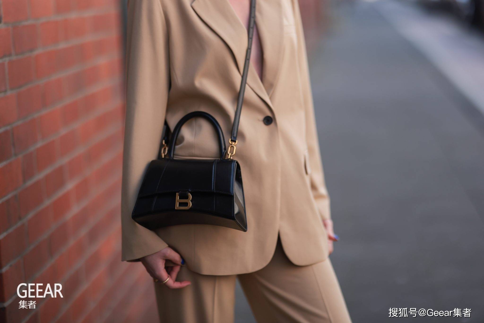 继Gucci后：又有一个奢侈品牌即将接受以加密货币支付！