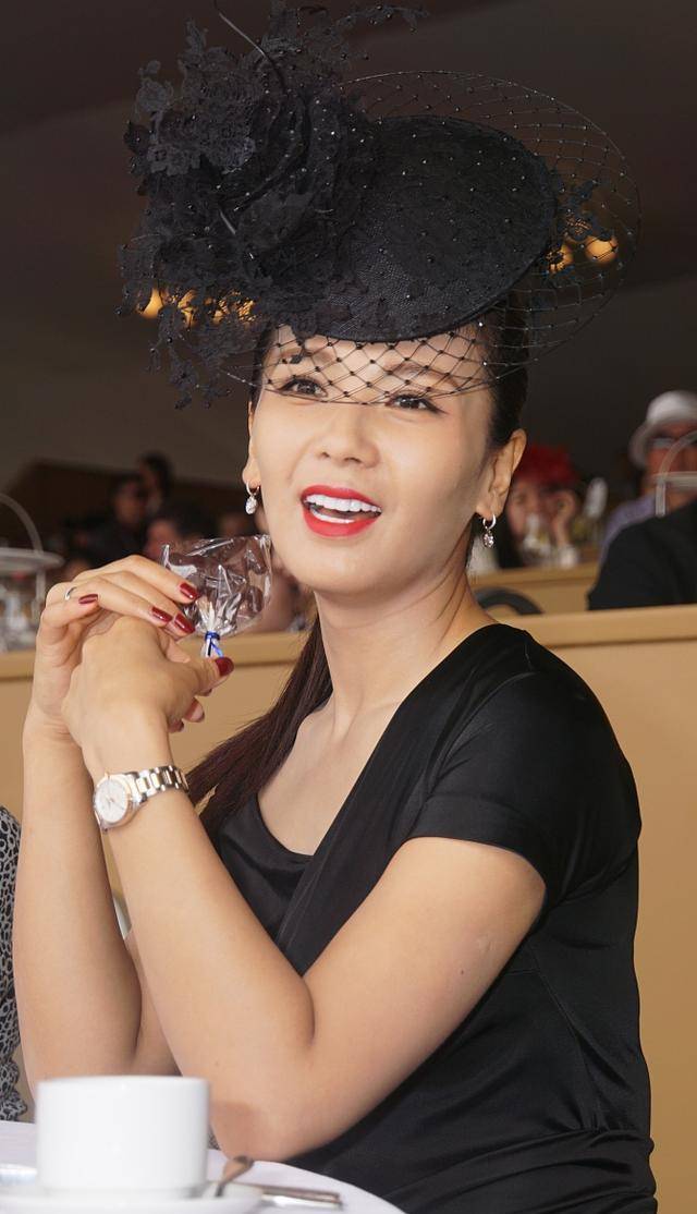 刘涛发长文否认婚变，辟谣老公炒币离婚，李三笑与工作室霸气互怼