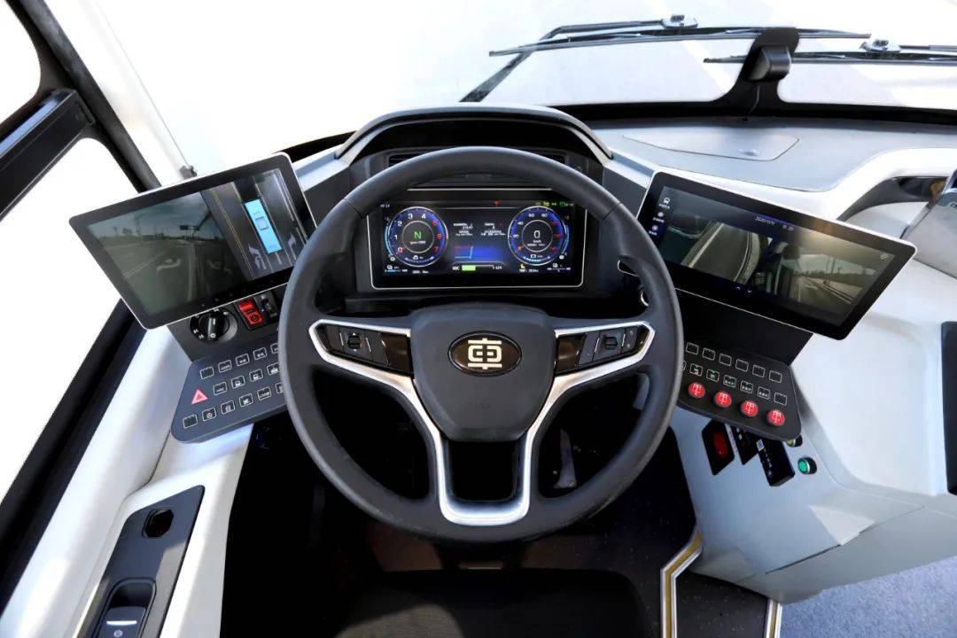 “鲸彩”不断，再迎殊荣——中车电动X12斩获“中国设计奖”