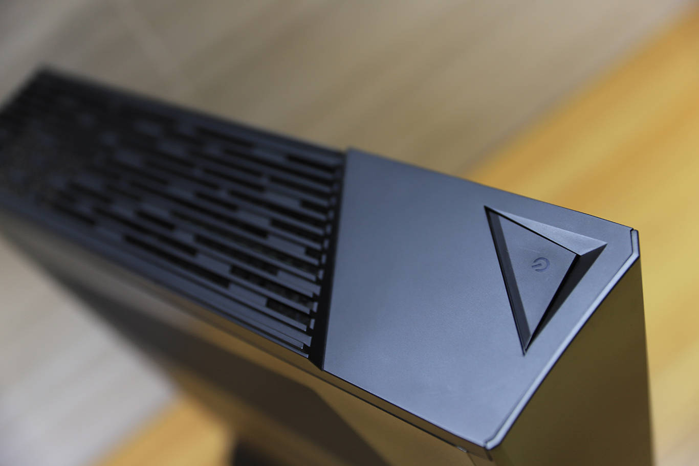 高性能迷你游戏主机，微星海皇戟X12代游戏主机