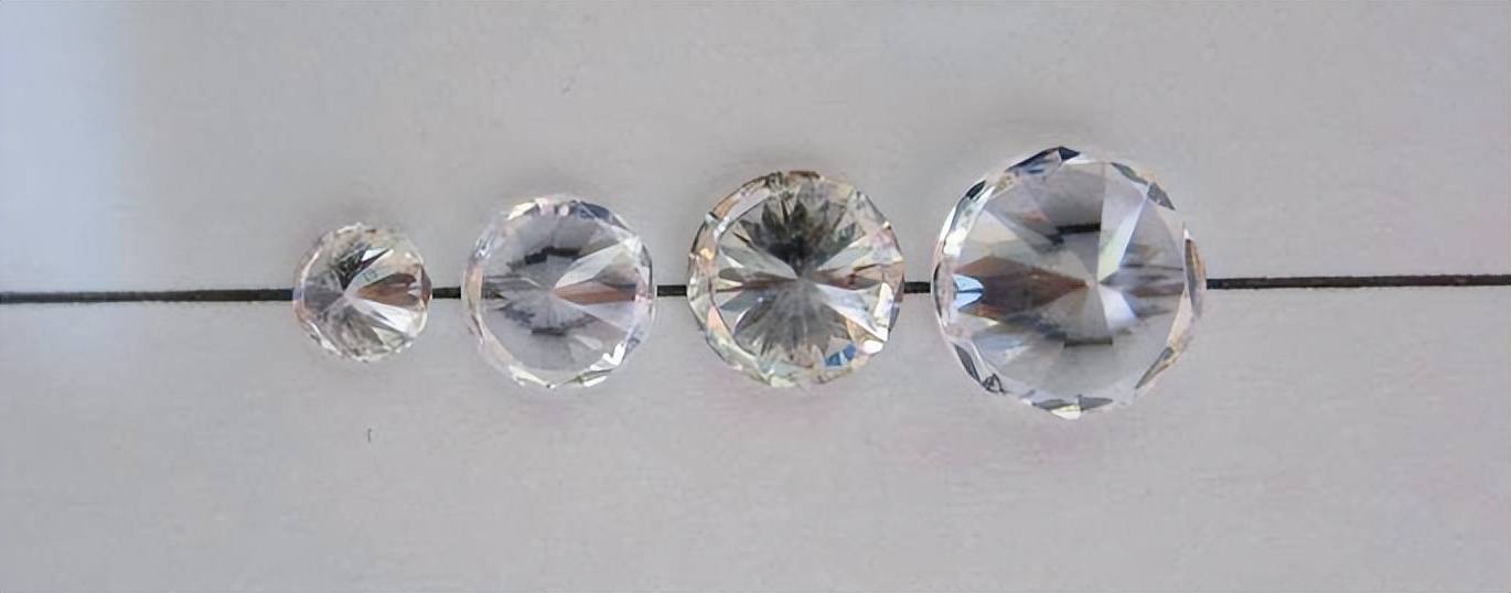 钻石解析篇-下 | 一文了解如何辨别钻石真伪！如何判断钻石优劣！