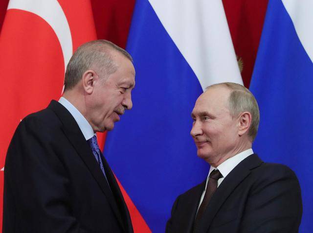 去美元化，普京说到做到，取消美元交易的背后，或是人民币的胜利