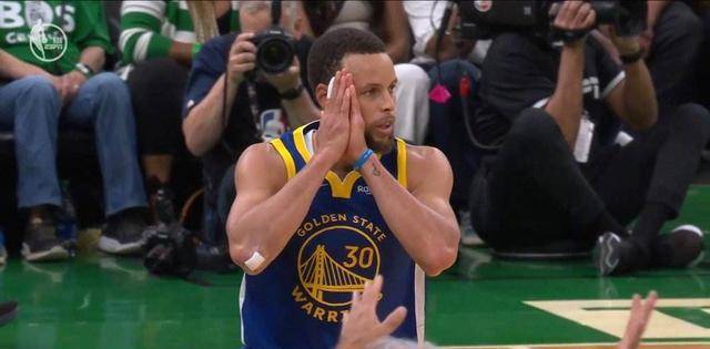 库里：2017年勇士能赢2001年湖人