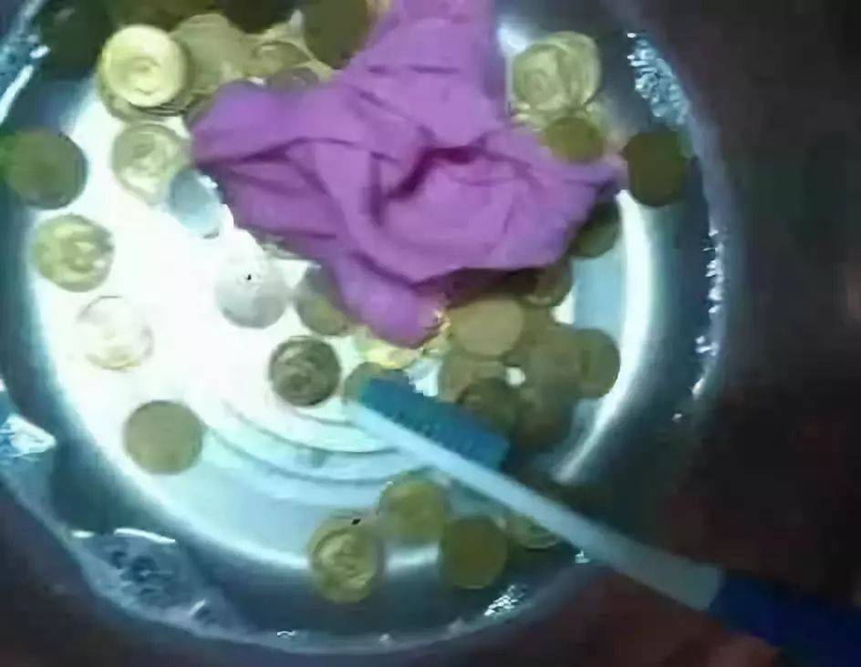 小心！你收藏的梅花套币可能是水洗币！