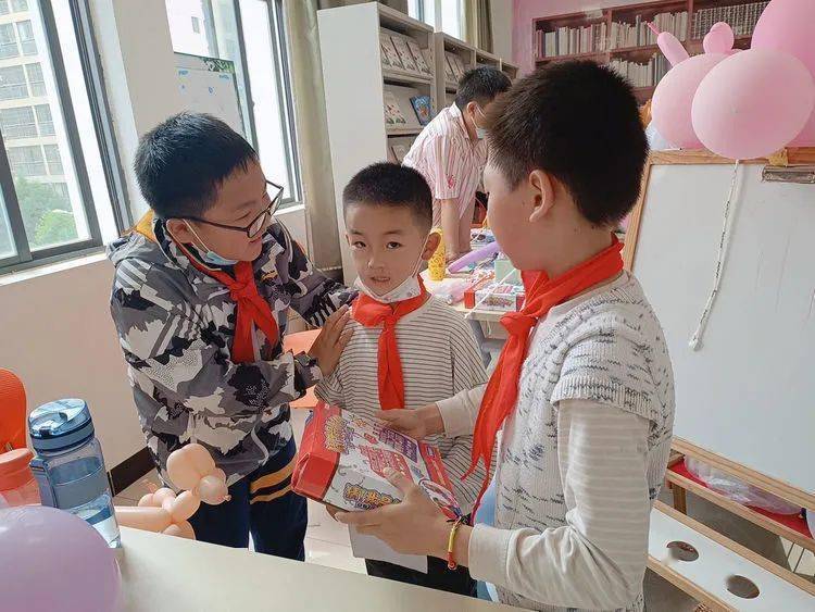 【民大附小】玩转人民币 购物嗨翻天