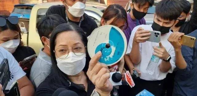 女儿的命只值580万网民币？这位国外女星的母亲的回应是：对