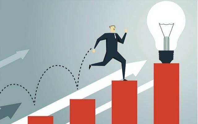 金价继续下跌，目前各大金店的黄金价格是多少一克？未来会跌吗？