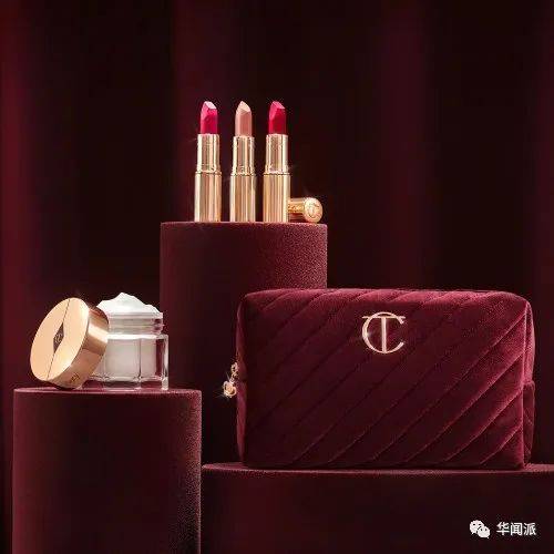 英女王登基70周年，纪念品“神仙打架”！这些好物兼具收藏价值和美貌