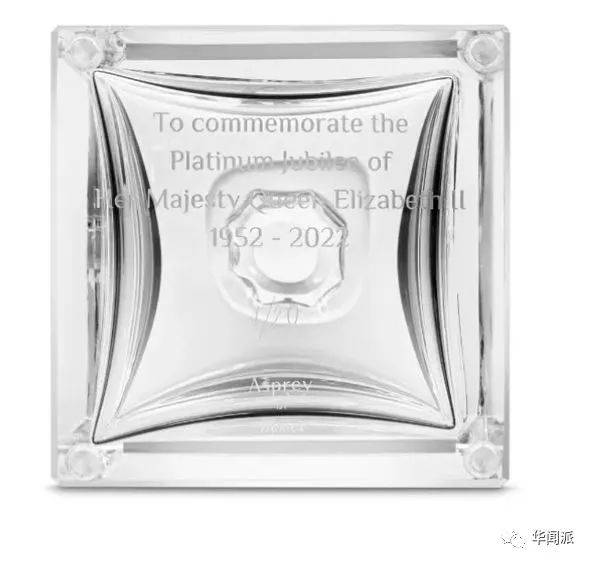 英女王登基70周年，纪念品“神仙打架”！这些好物兼具收藏价值和美貌