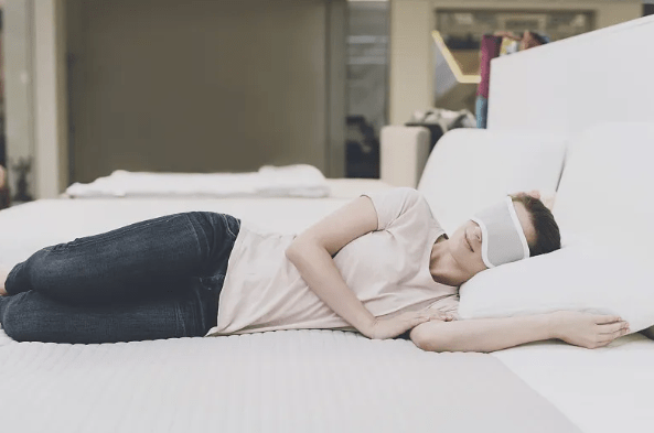 诚招“凶宅试睡员”？求职旺季更要警惕“招聘陷阱”丨时评