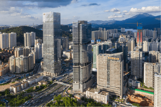 惊呆了！十八线黄金珠宝品牌，毛利率竟然接近100%？卖吊牌的周六福，“无本万利”生意经