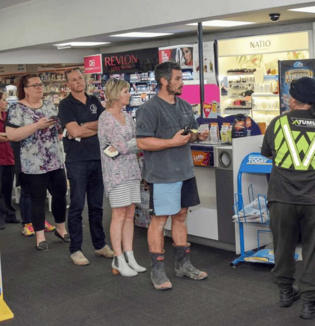 全国骚动！纽村乐透卖爆了！5000万纽币，线上线下挤满了人！