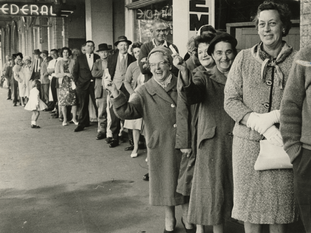 全国骚动！纽村乐透卖爆了！5000万纽币，线上线下挤满了人！