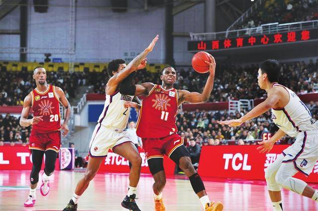 山西男篮单节“惹不起”，女篮赢下“肉搏战”