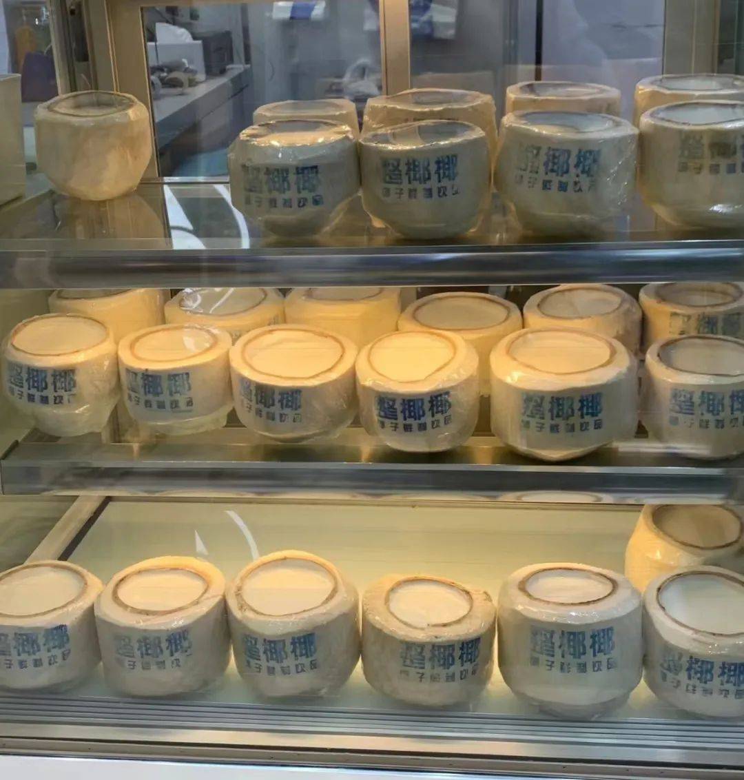 打着“配料表干净”旗号的椰子水，其实在偷偷往里猛加糖