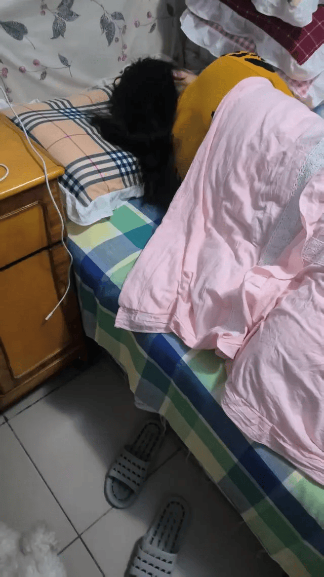 44岁女子腹腔包块，被按肿瘤切除生育器官：“我没生育过，现在啥都没了！”妇幼保健院认为不存在手术错误