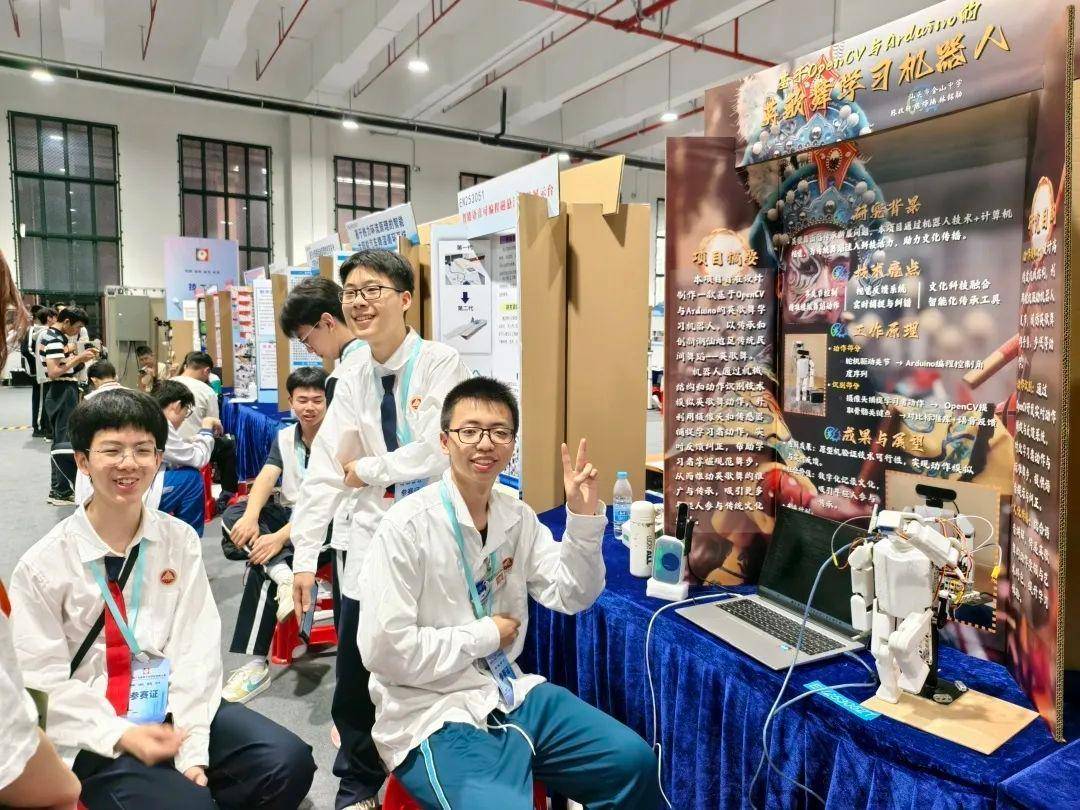 直击南方人痛点！广东中学生发明“灭蟑螂装置”，街坊：求量产