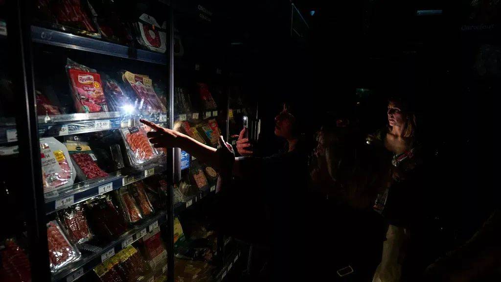 西葡法三国大停电，事故何以酿成