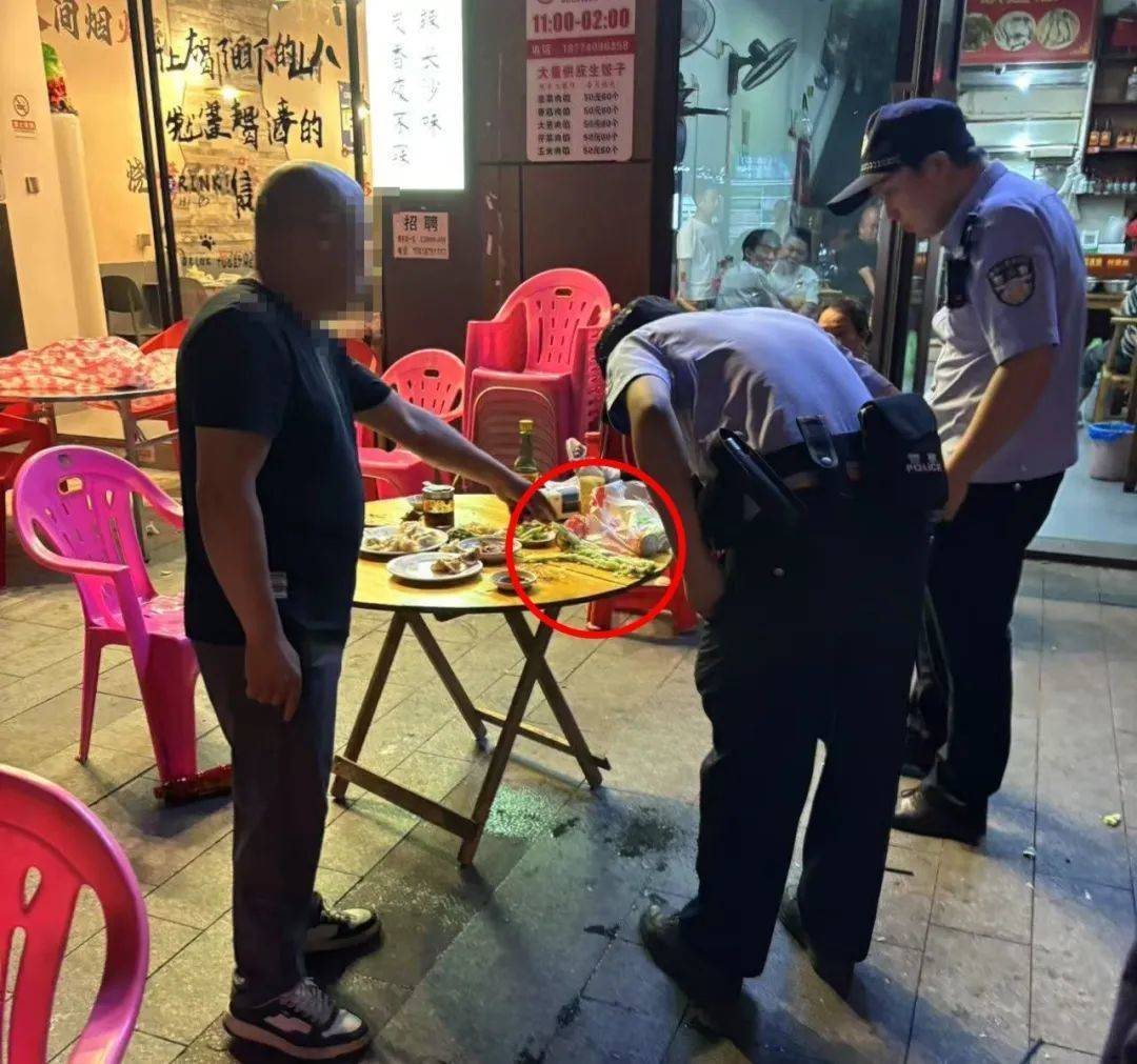 天降莴笋！长沙两男子吃宵夜遭遇高空抛物砸到餐桌上，谁扔的？谁担责？