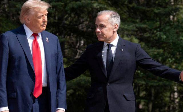 泽连斯基飞行8000公里见特朗普，结果被爽约，乌克兰有脾气不敢发