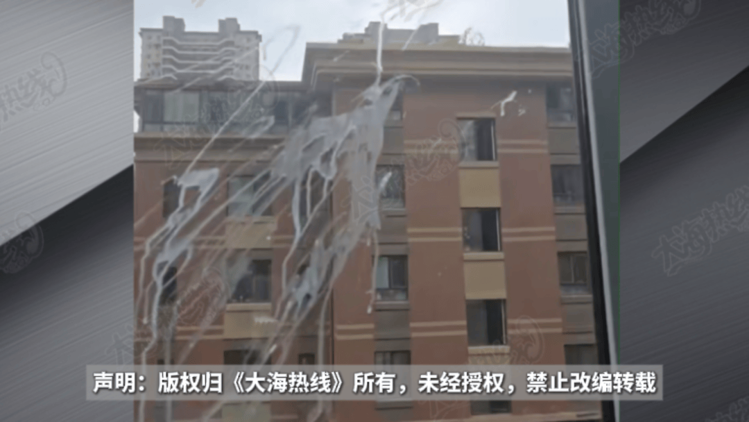 “天天在这找麻烦，你有病啊？”用空调后邻居互指扰民，麻烦不断