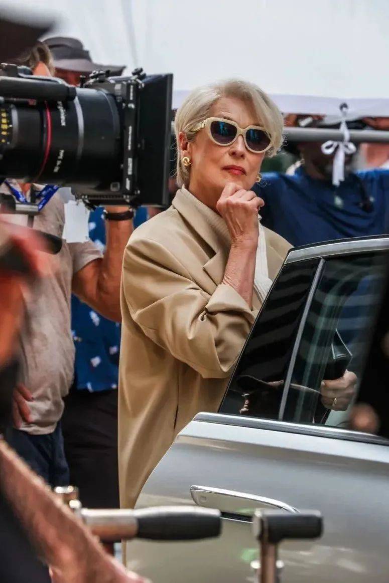 质感女人怎么都在穿这个颜色？