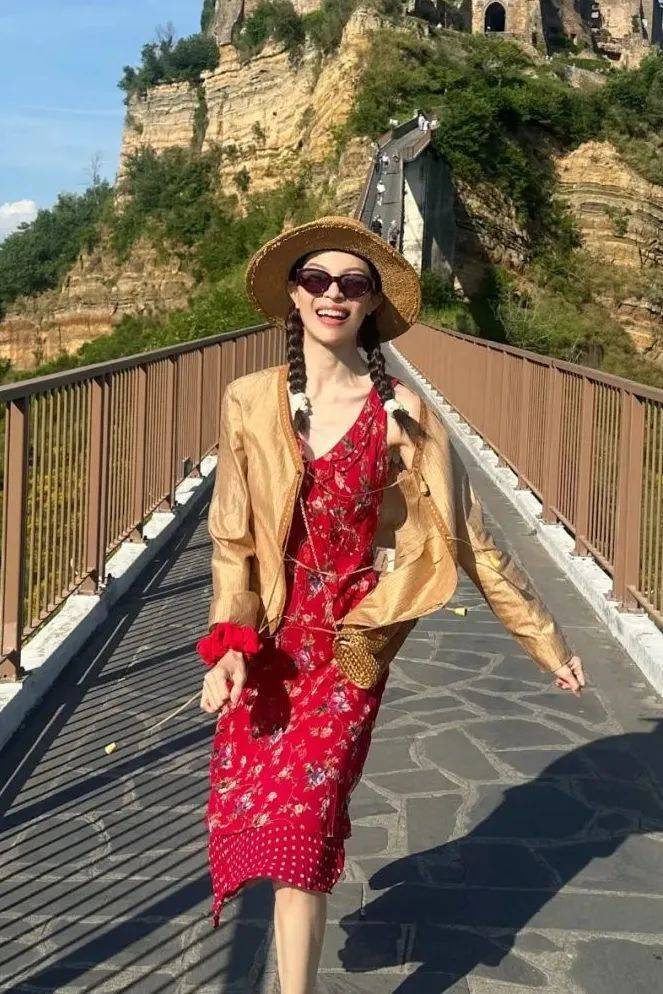 质感女人怎么都在穿这个颜色？