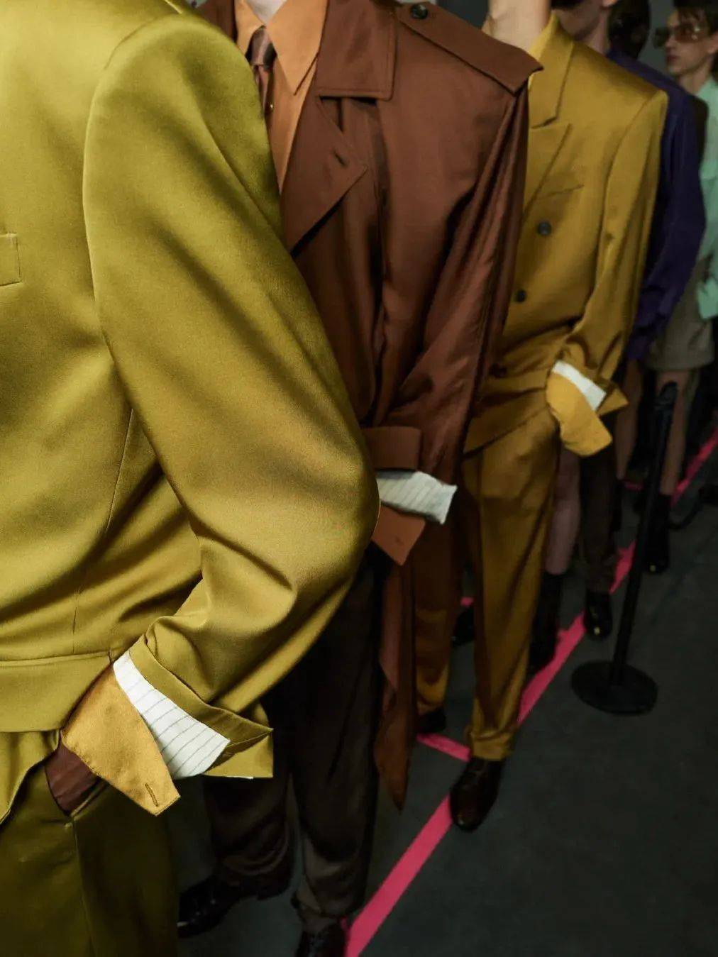 质感女人怎么都在穿这个颜色？