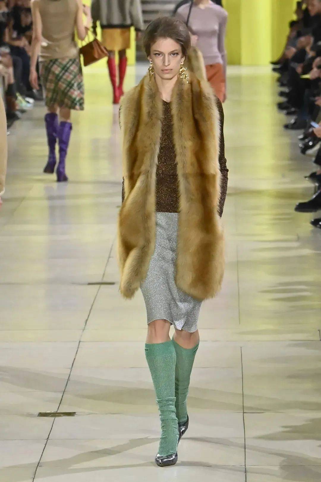 质感女人怎么都在穿这个颜色？