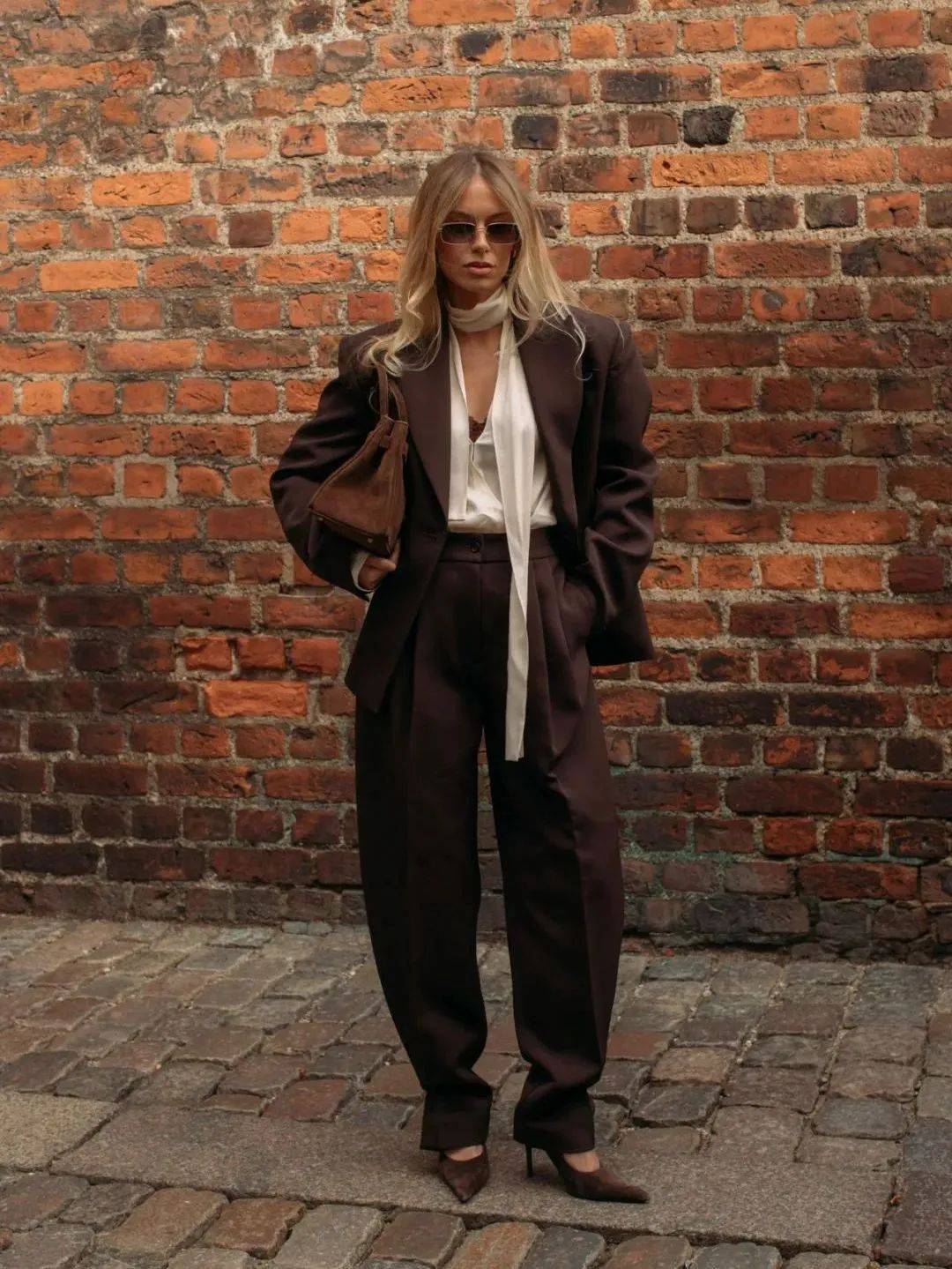 质感女人怎么都在穿这个颜色？