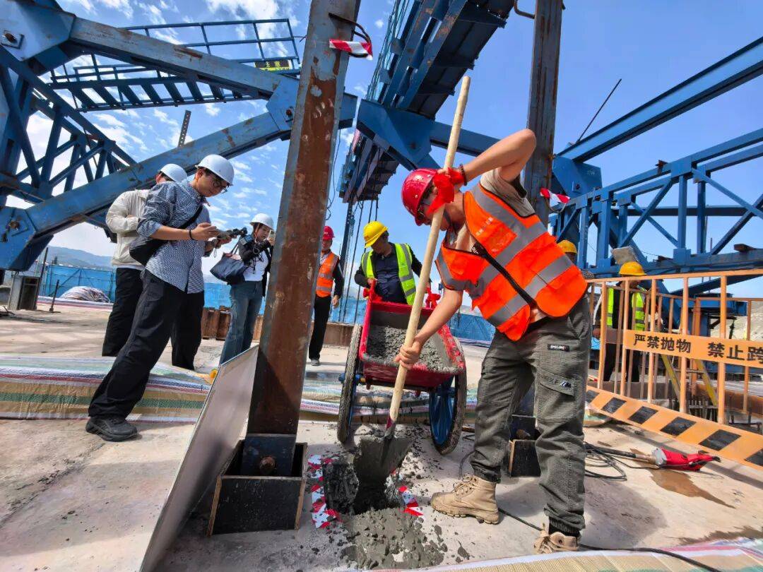 全面贯通，预计年底通车！