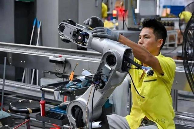 埃夫特3414万芜湖拿地！机器人超级工厂背后的“智造野心”与行业变局