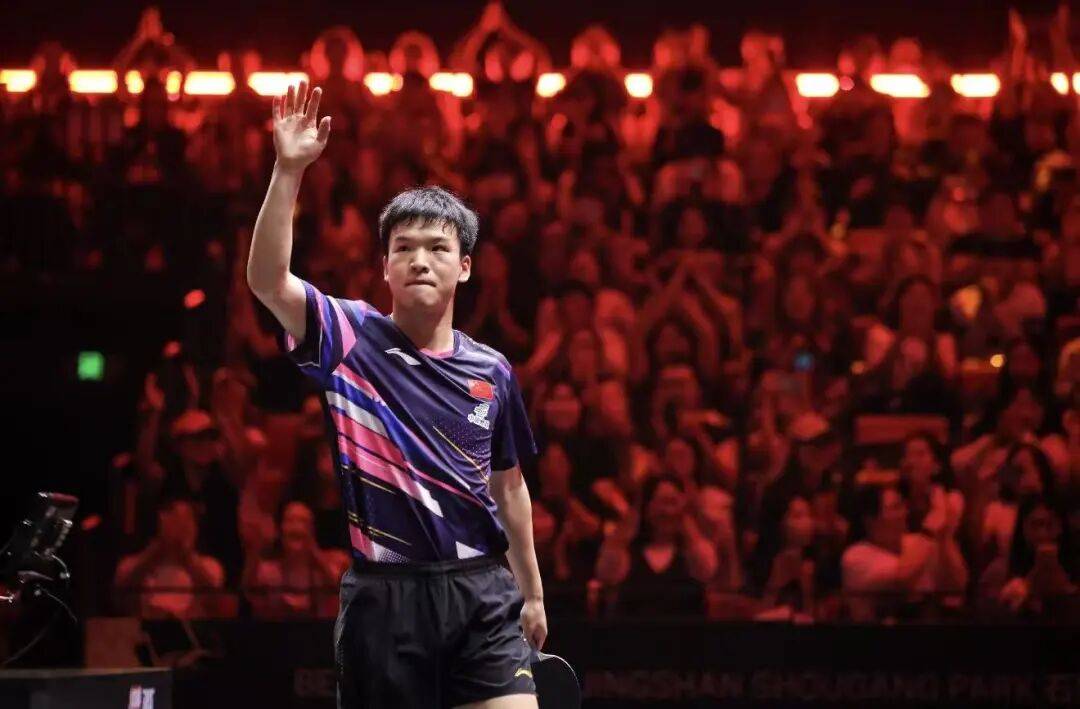 王艺迪完胜桥本，向鹏挺进8强 | WTT中国大满贯单打