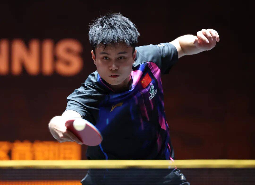 王艺迪完胜桥本，向鹏挺进8强 | WTT中国大满贯单打