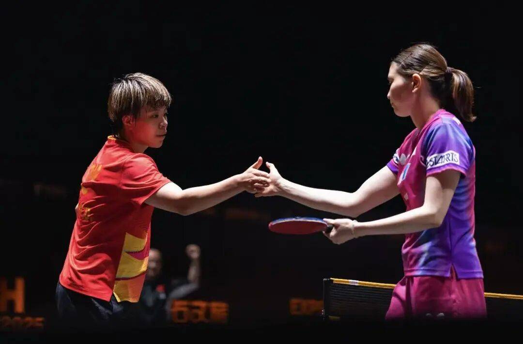 王艺迪完胜桥本，向鹏挺进8强 | WTT中国大满贯单打