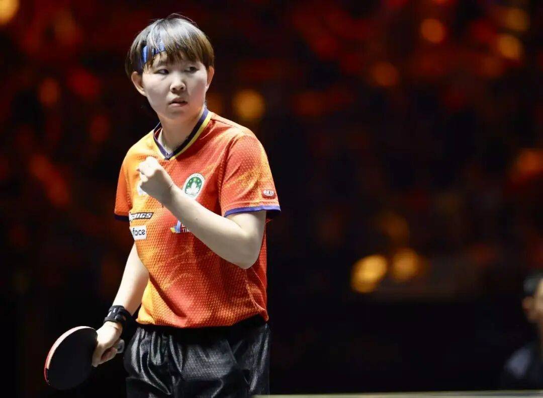 王艺迪完胜桥本，向鹏挺进8强 | WTT中国大满贯单打