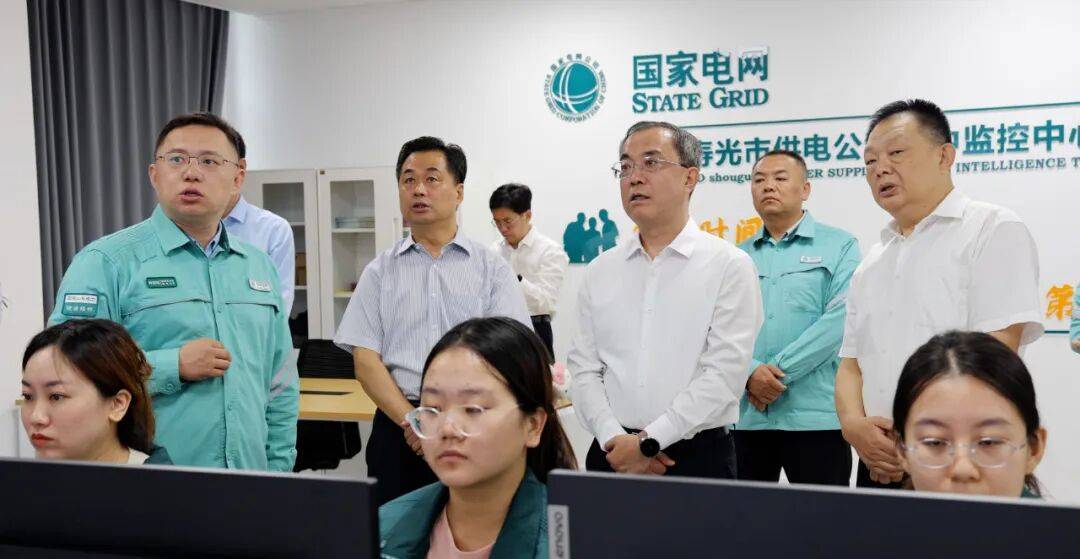 李鹏调研国庆假期民生保供工作