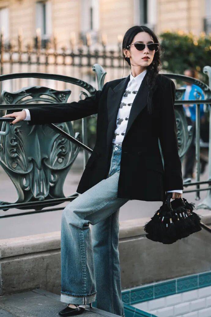 时装周上的女明星，秋冬氛围感一键封顶！