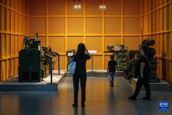 老场景“变身”假期潮玩新地标