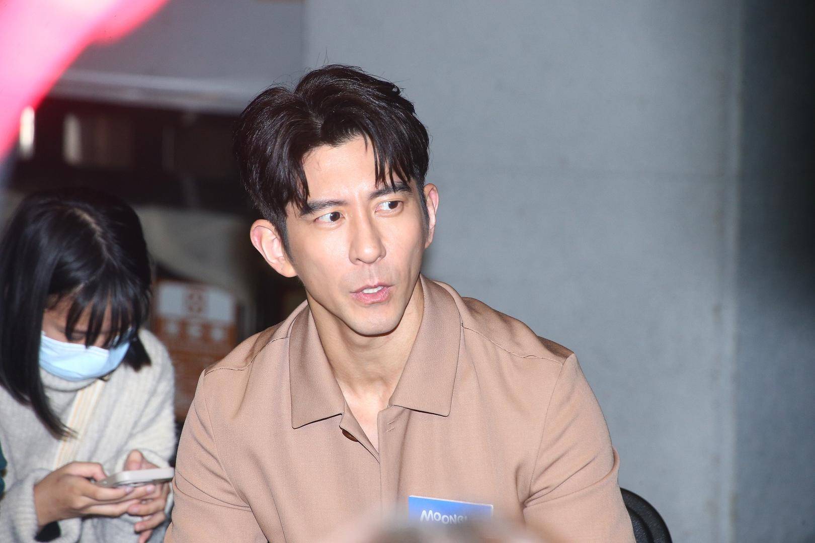 修杰楷、陈柏霖等艺人被拘提，贾静雯回应：小孩受到惊吓