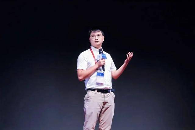 突破瓶颈！我国成功研制新型芯片