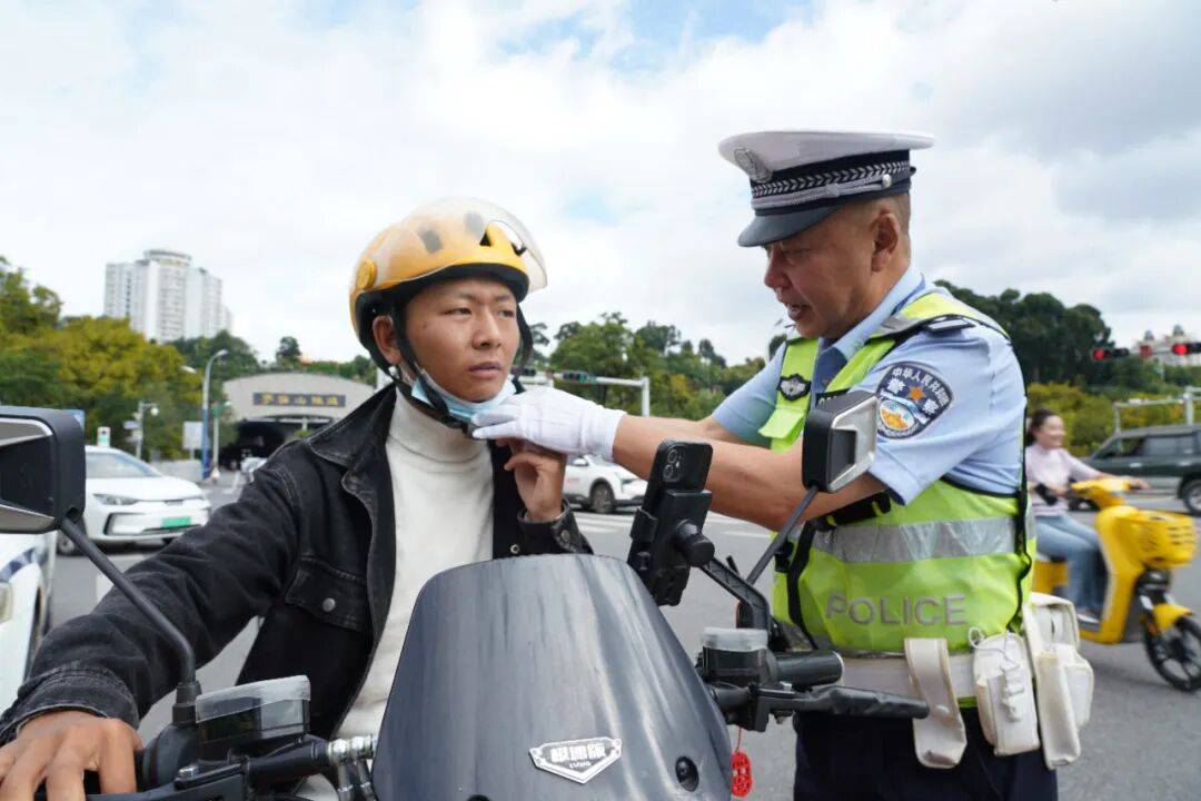 警队“老黄牛” | 不停转动的小马达，马哥