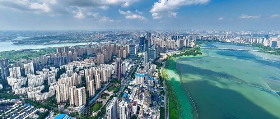 消费十强城市洗牌，中西部的逆袭？