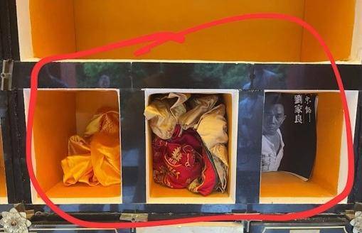 翁静晶再回应亡夫刘家良骨灰被盗：匪徒要求百万美元赎金，否则就把骨灰冲进厕所