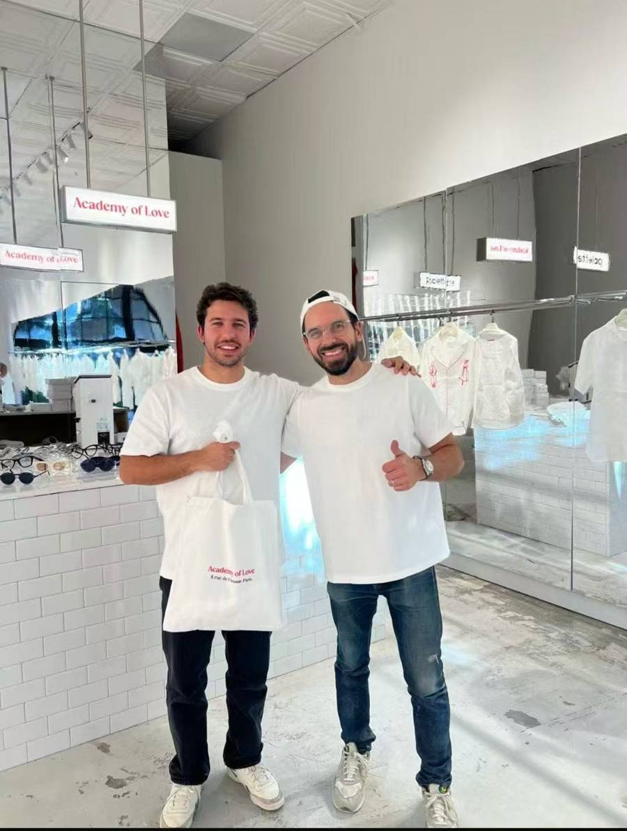 法国人在上海开店，只卖白色衣服竟然火了丨上海滩上洋掌柜